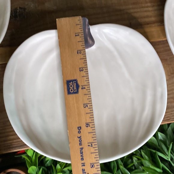 Pottery Barn Harvest Pumpkin Shaped Plates by Designer Barbara Eigern -Set of 4 - Picture 14 of 16